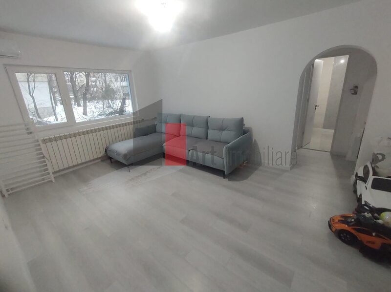 Drumul Gazarului, Giurgiului, vanzare apartament 2 camere semidecomandat